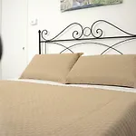 Fontana La Stella Konukevi 4*